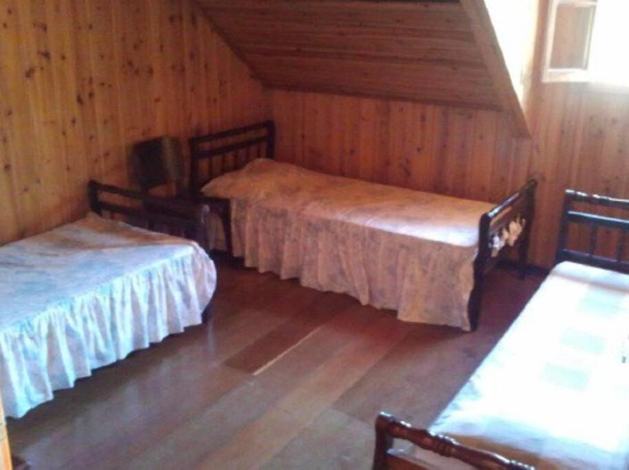 CASA EM MONTE VERDE-MG ACOMODA 15 PESSOAS