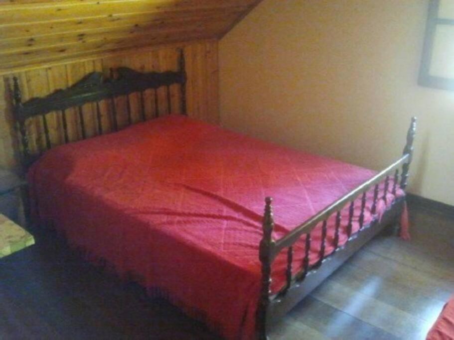 CASA EM MONTE VERDE-MG ACOMODA 15 PESSOAS