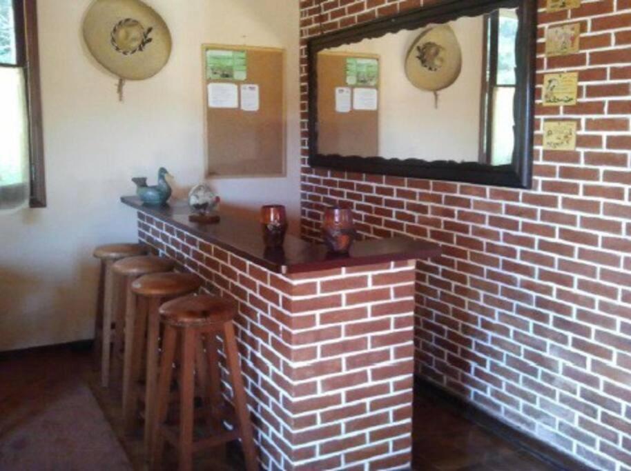 CASA EM MONTE VERDE-MG ACOMODA 15 PESSOAS