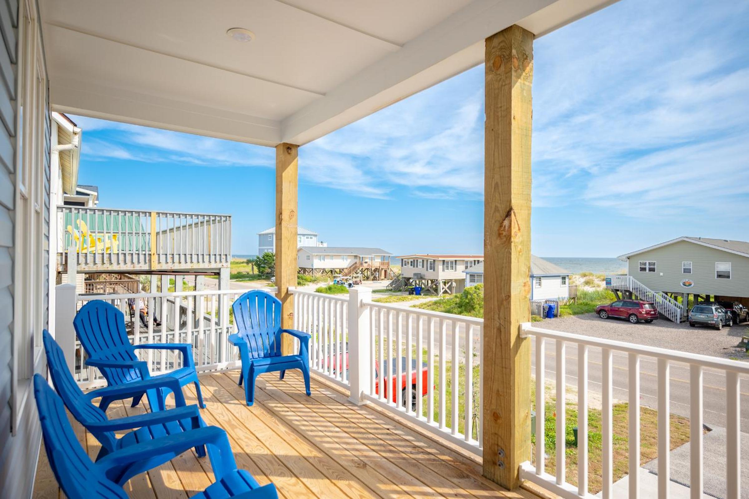Watts Nest by Oak Island Accommodations