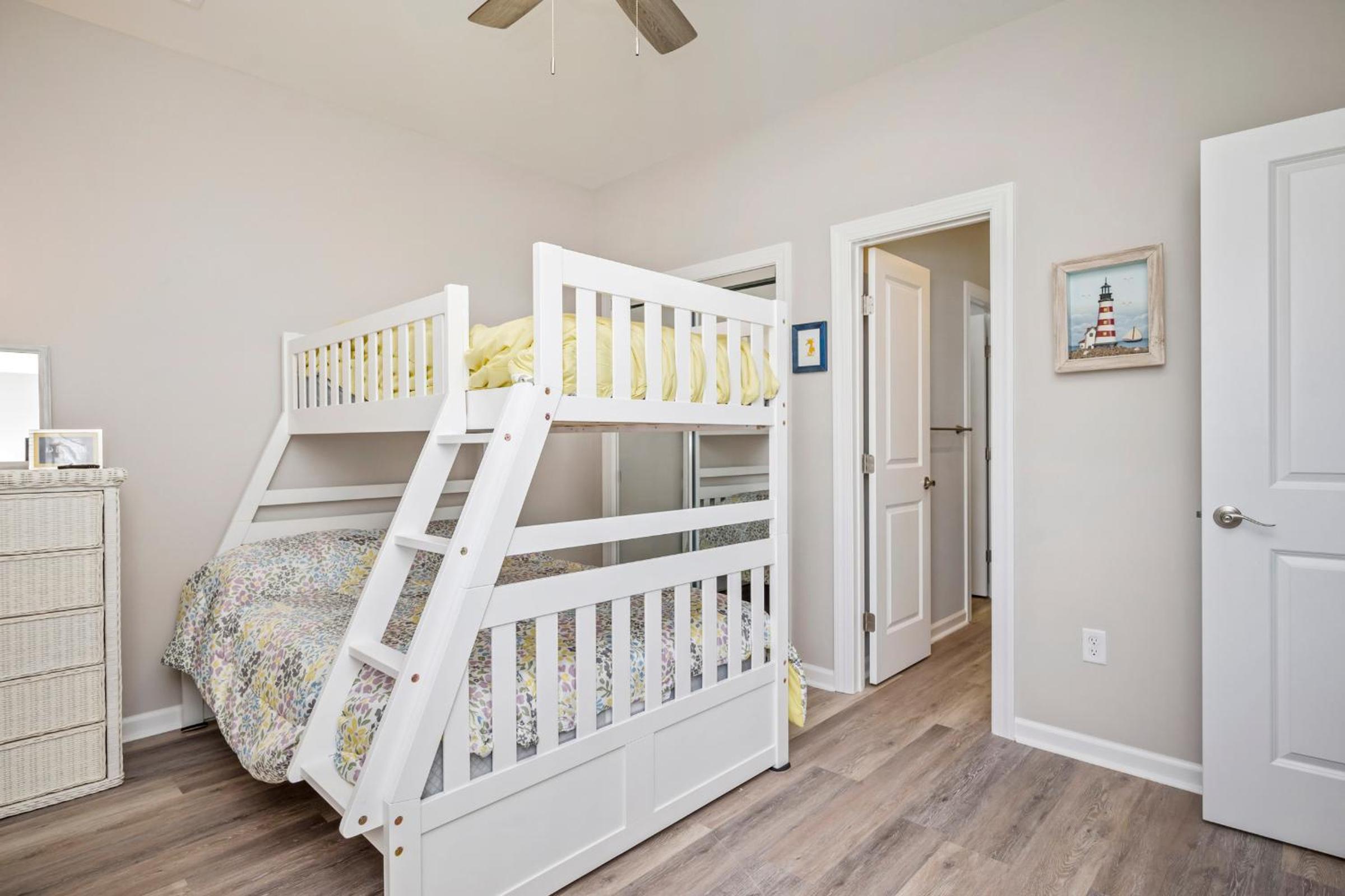 Watts Nest by Oak Island Accommodations