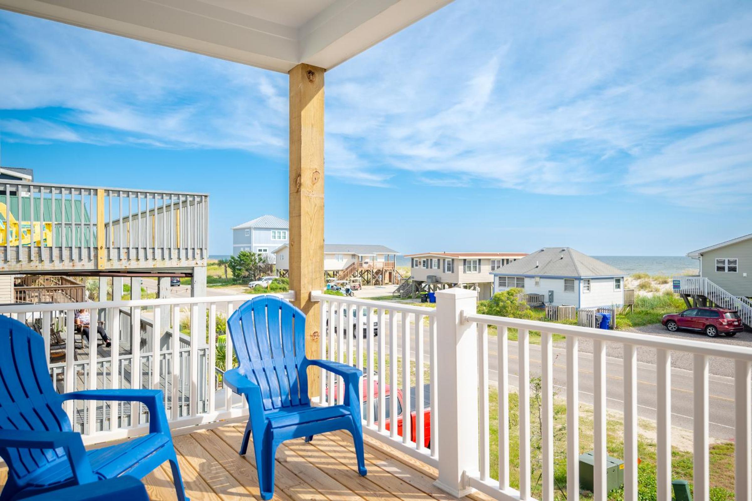 Watts Nest by Oak Island Accommodations