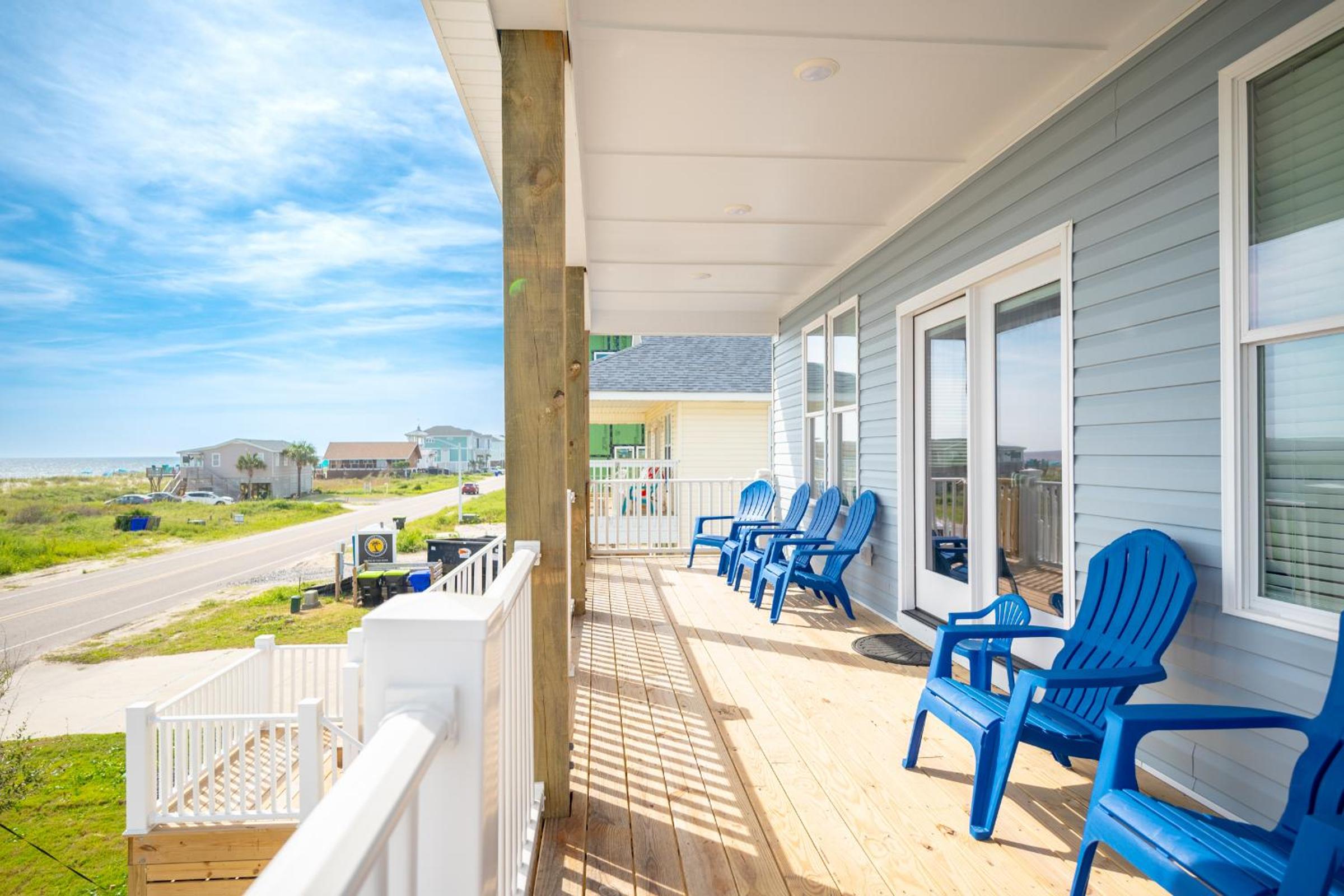 Watts Nest by Oak Island Accommodations