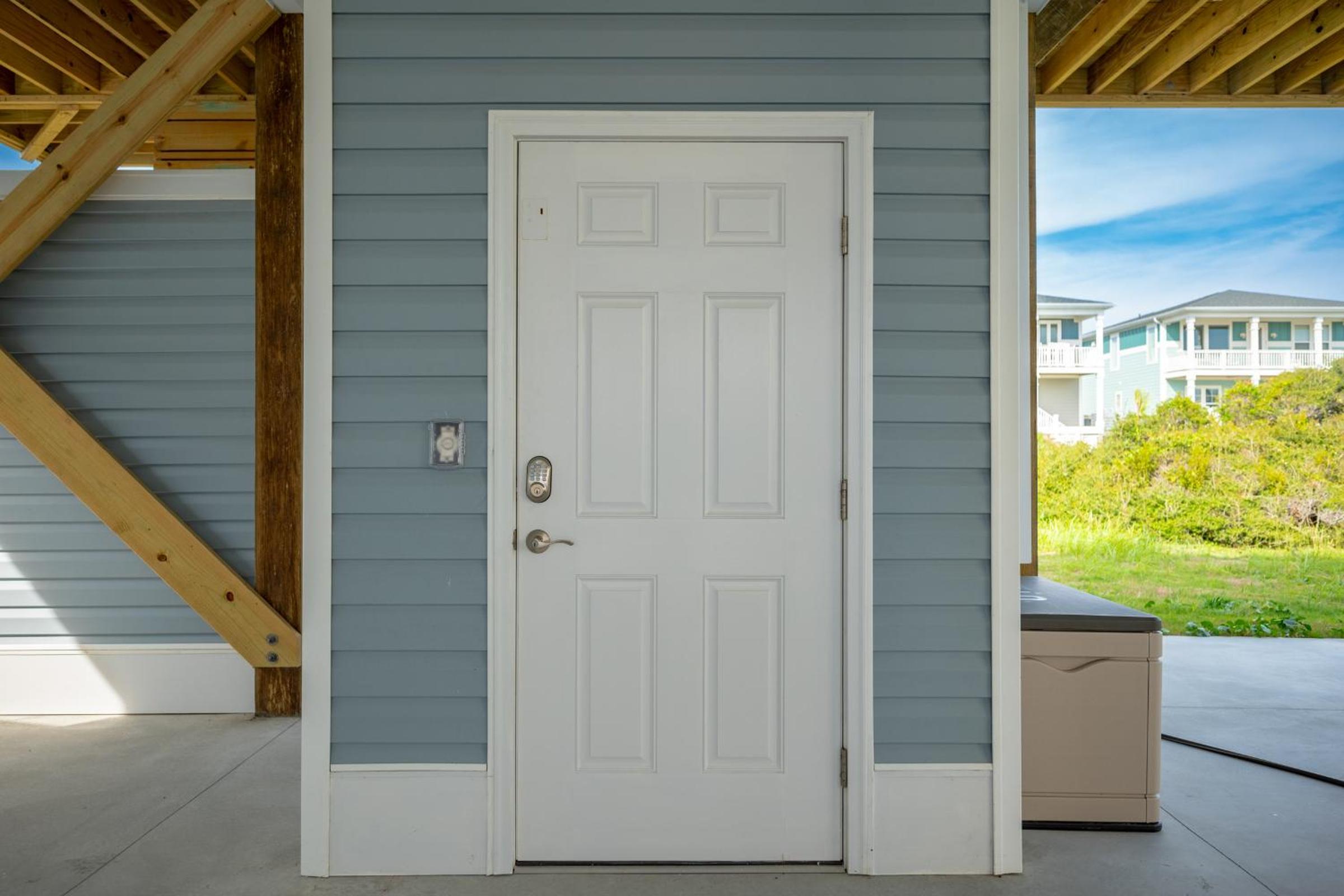 Watts Nest by Oak Island Accommodations