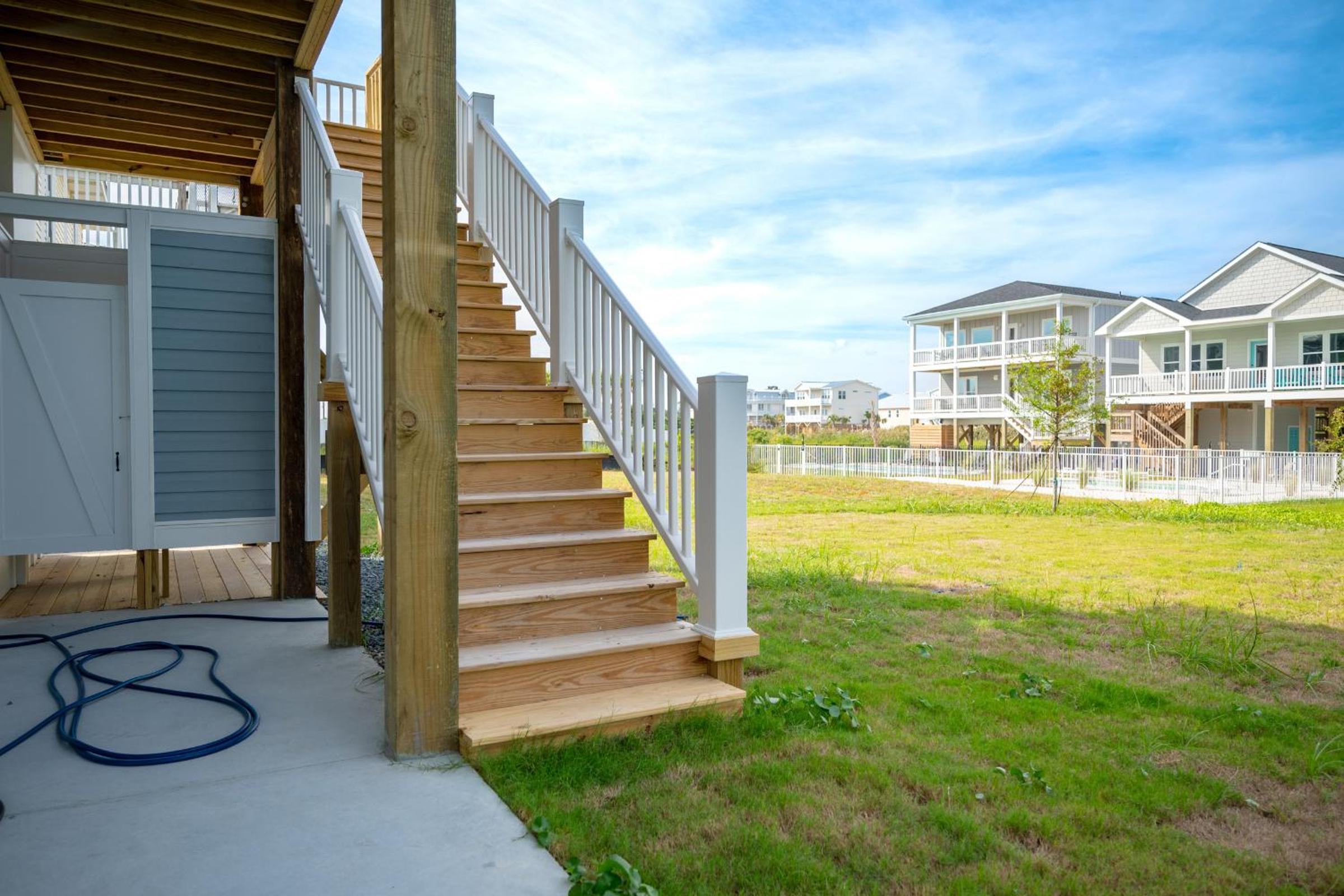 Watts Nest by Oak Island Accommodations