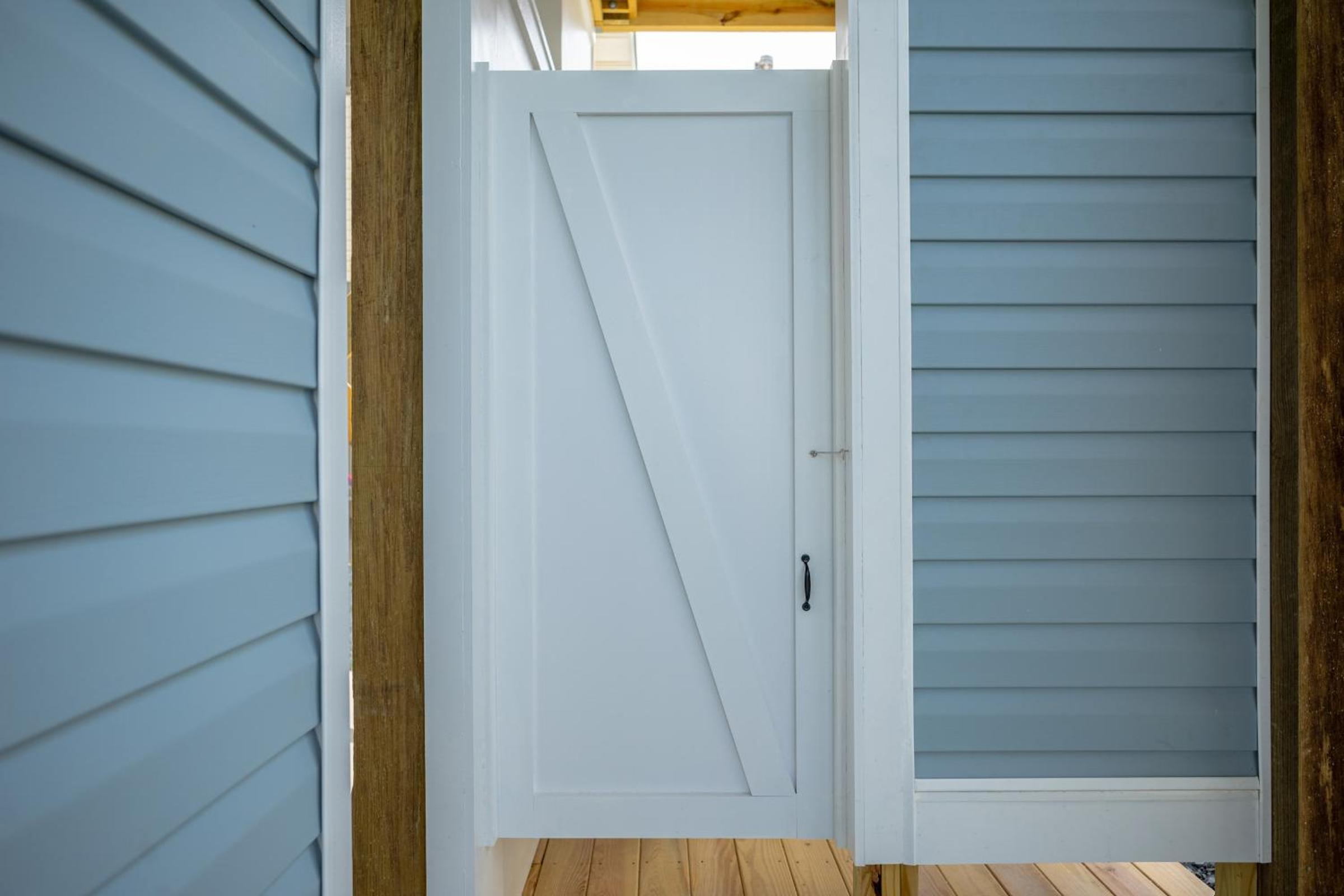 Watts Nest by Oak Island Accommodations