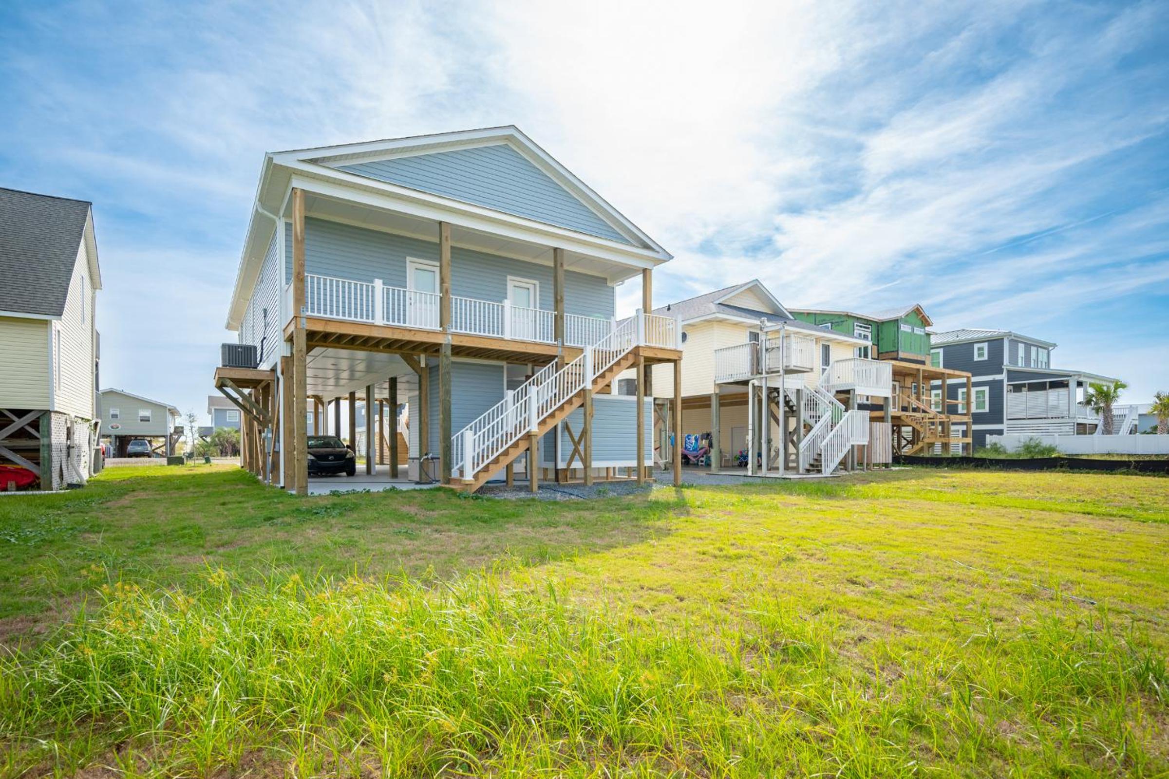 Watts Nest by Oak Island Accommodations