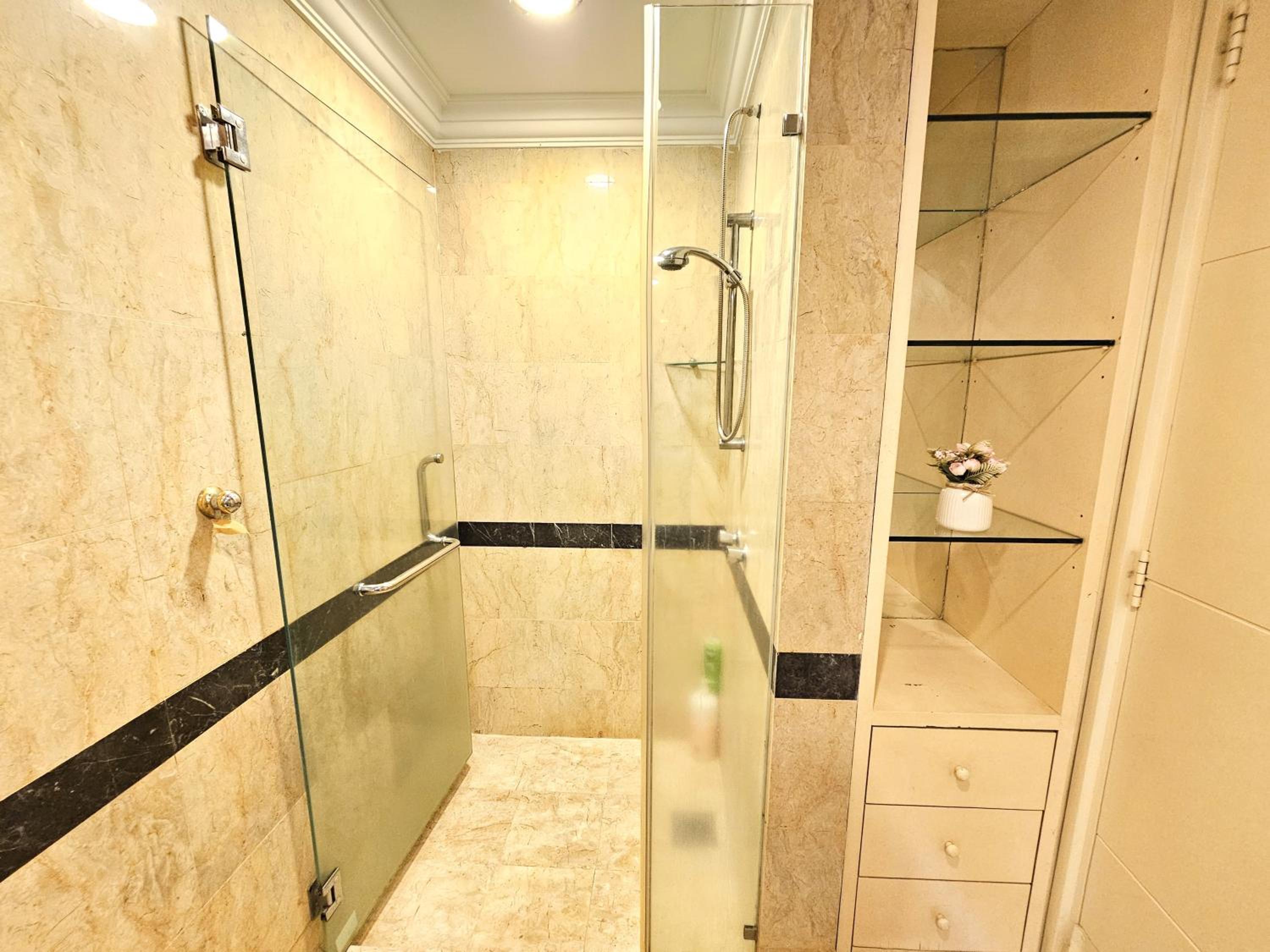 Bukit Bintang Fahrenheit88 Apartment by Sarah's Lodge