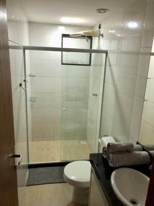 Casa com piscina e churrasqueira