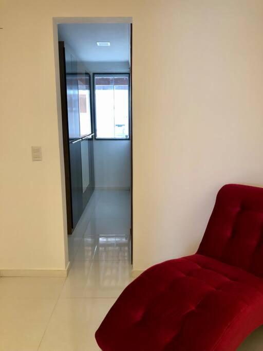 Casa com piscina e churrasqueira