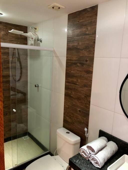 Casa com piscina e churrasqueira
