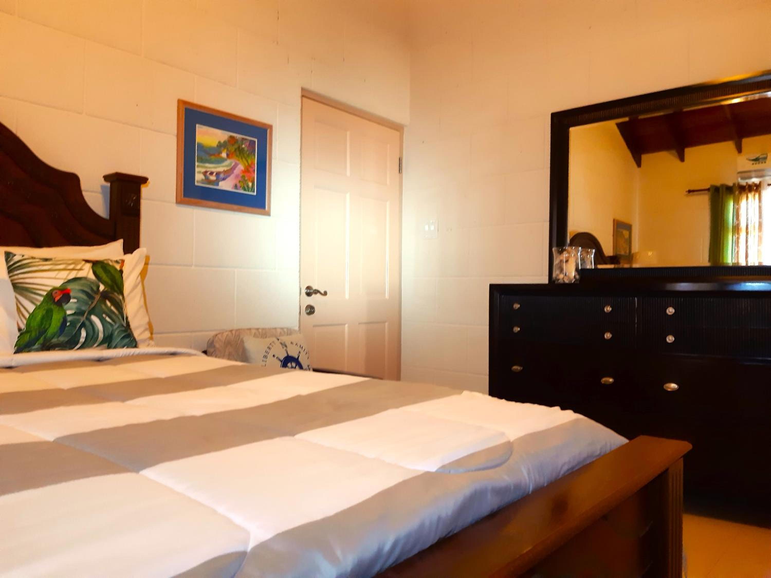 Coconut Walk Beach Apartment