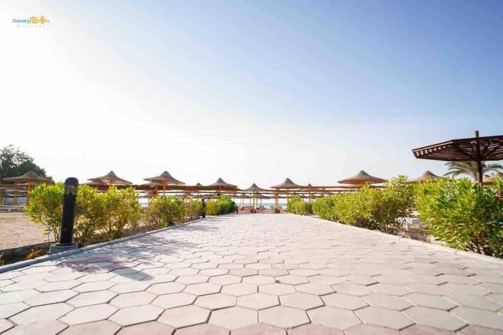 3 bedroom Villa W/ beach access view 5