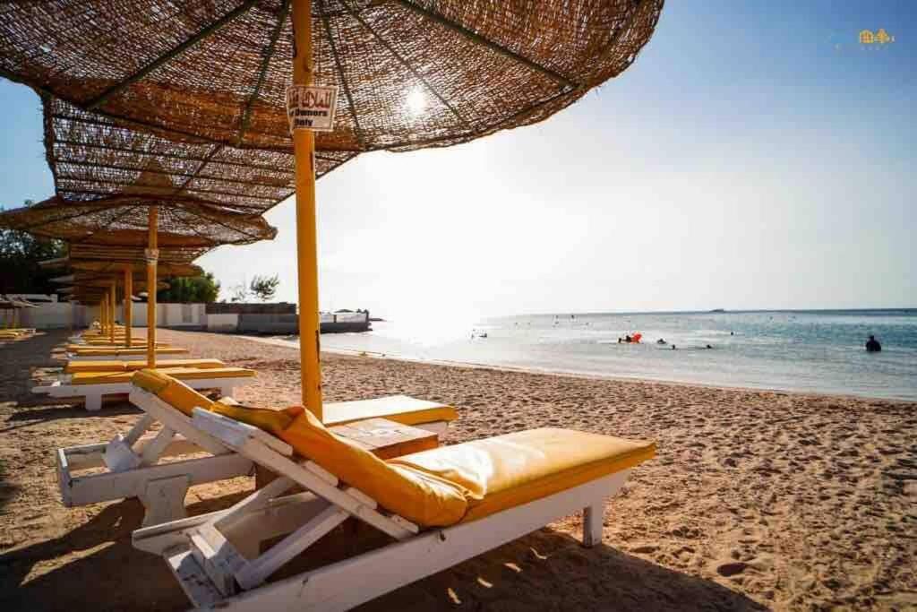 3 bedroom Villa W/ beach access view 4