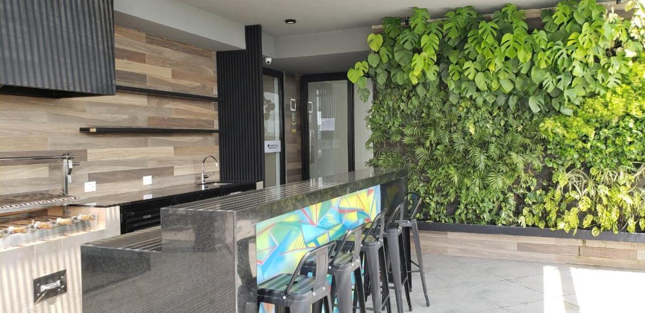 Precioso Estudio en Equipetrol Norte- You
