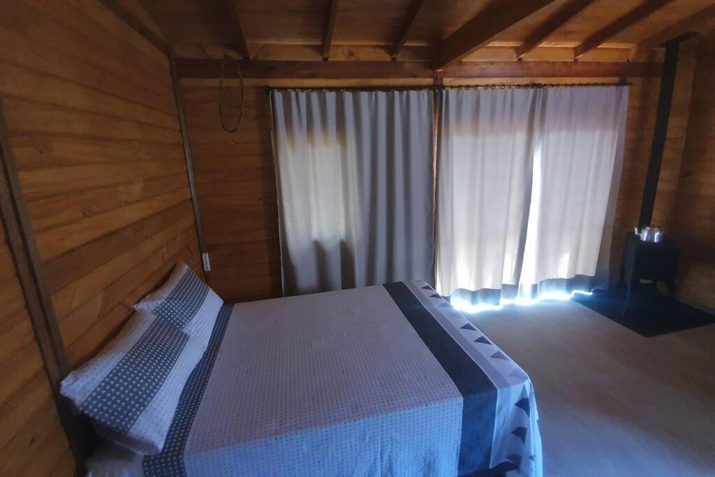 Cabana no alto do morro