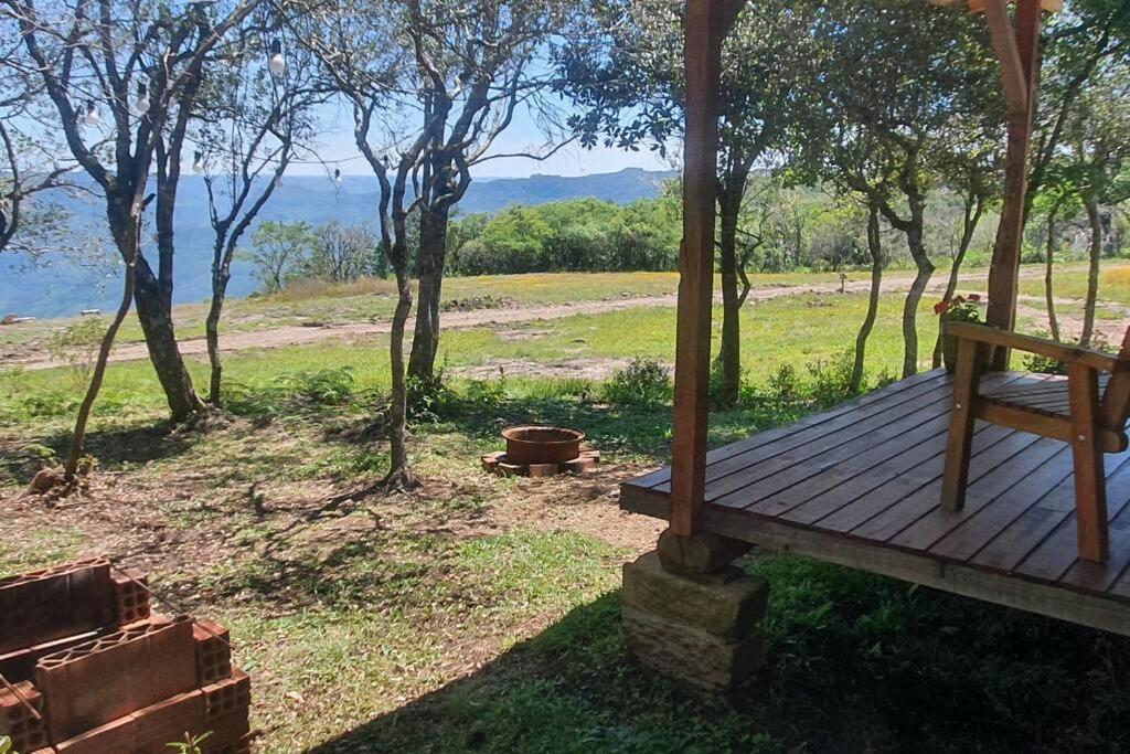 Cabana no alto do morro
