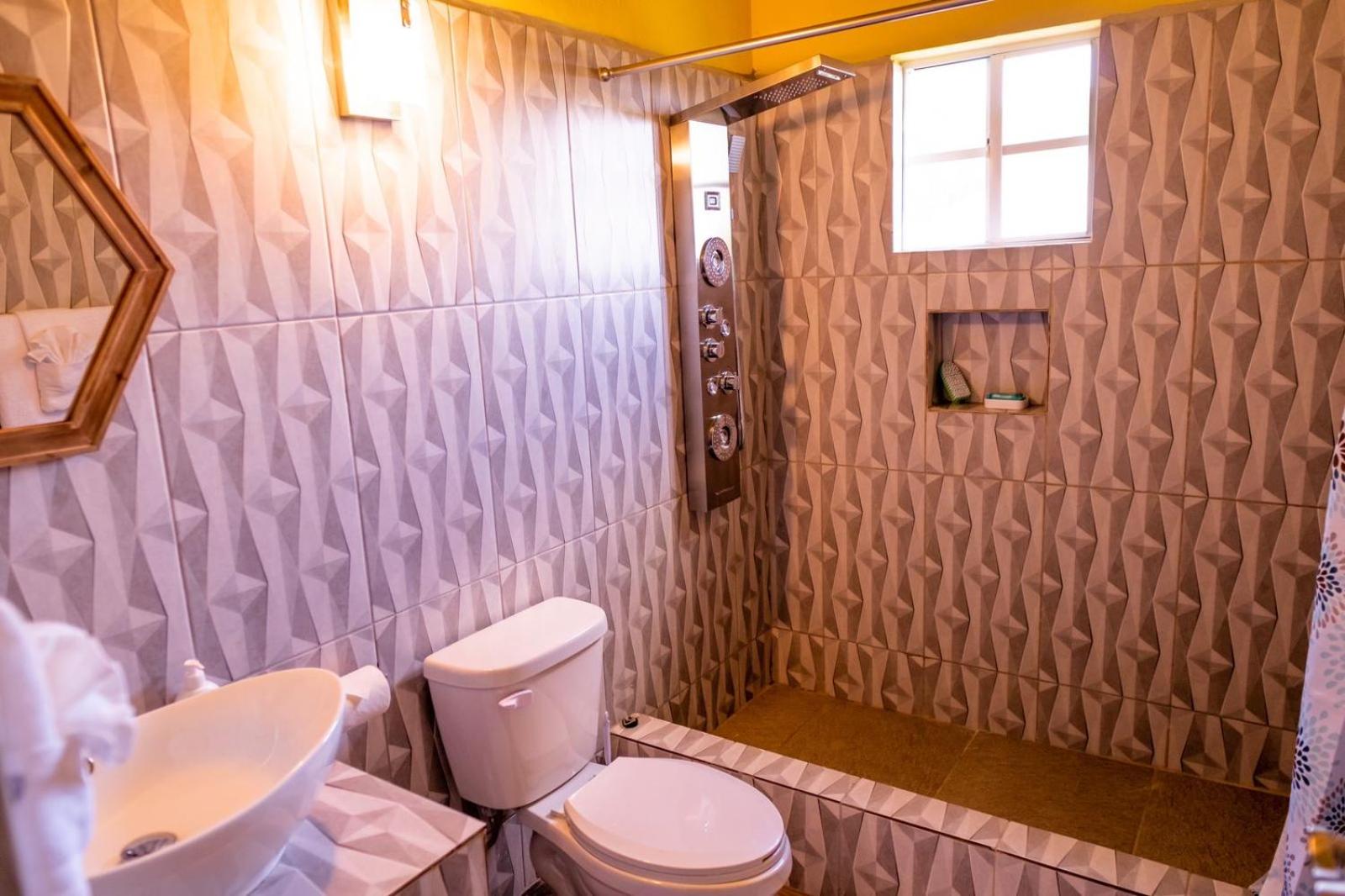 Golden Palms Apartment