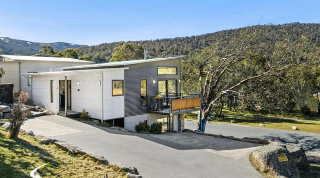 Lily Chalet