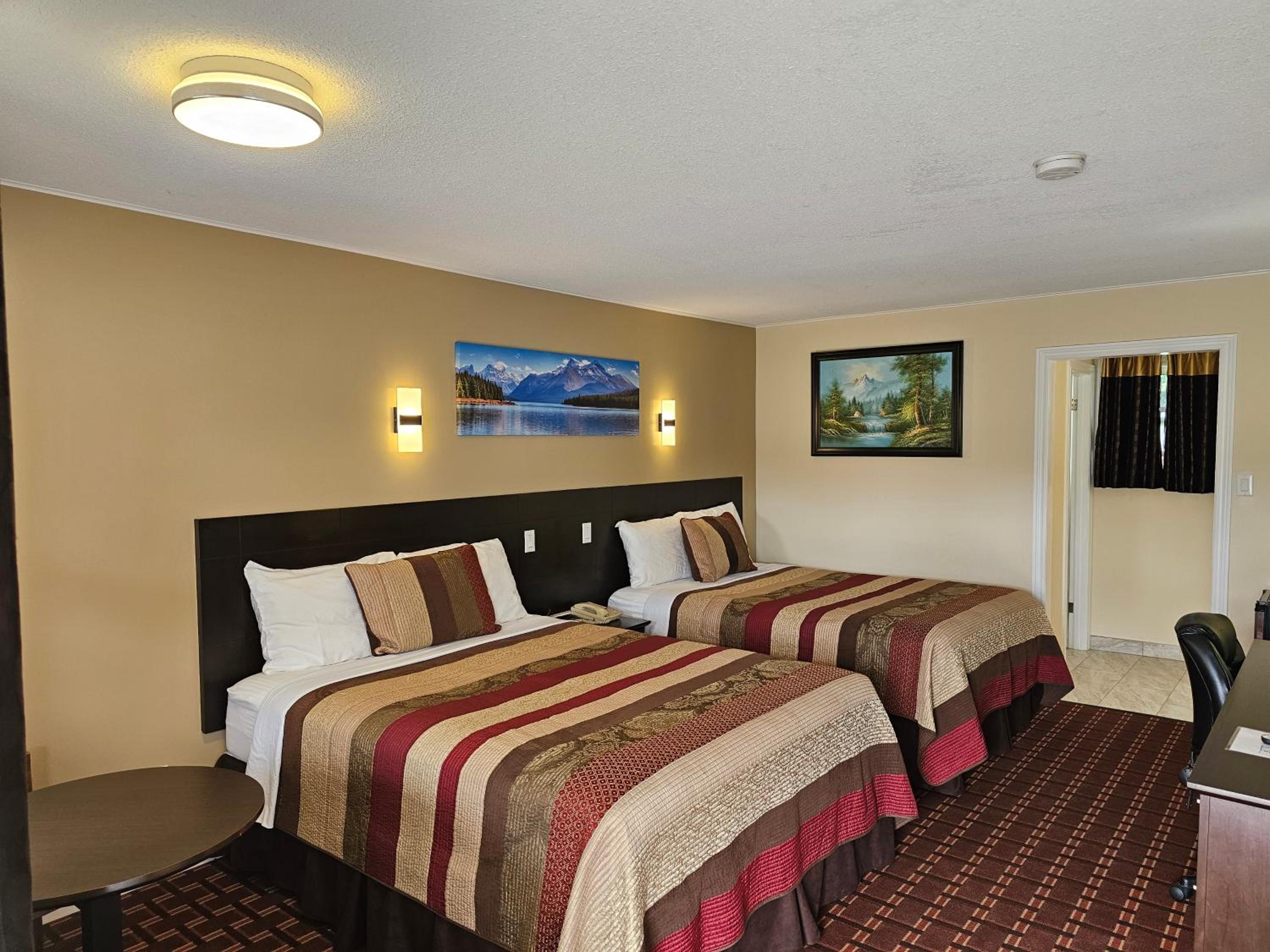 Fox Motor Inn