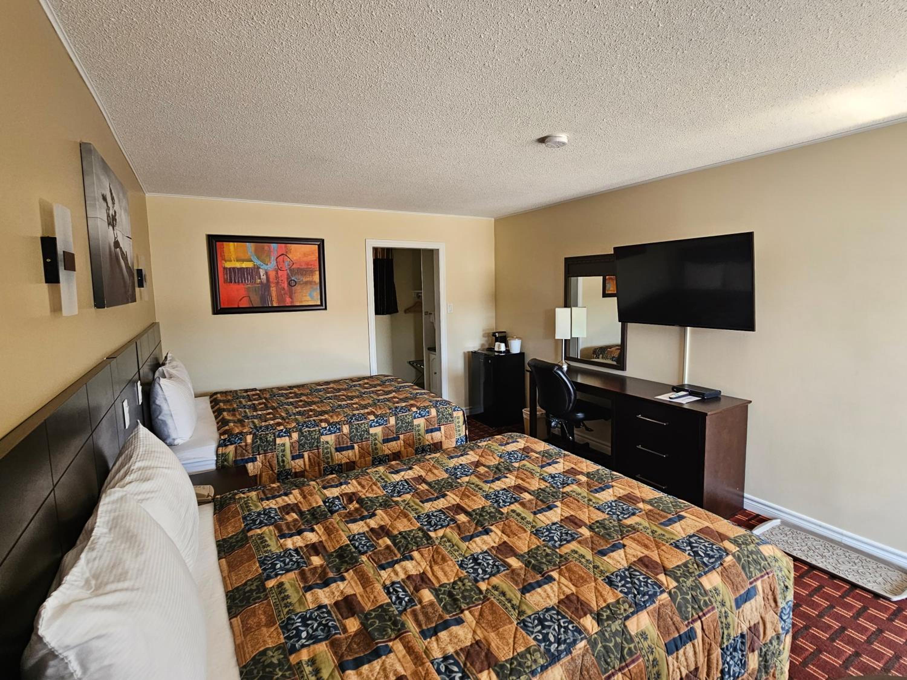 Fox Motor Inn