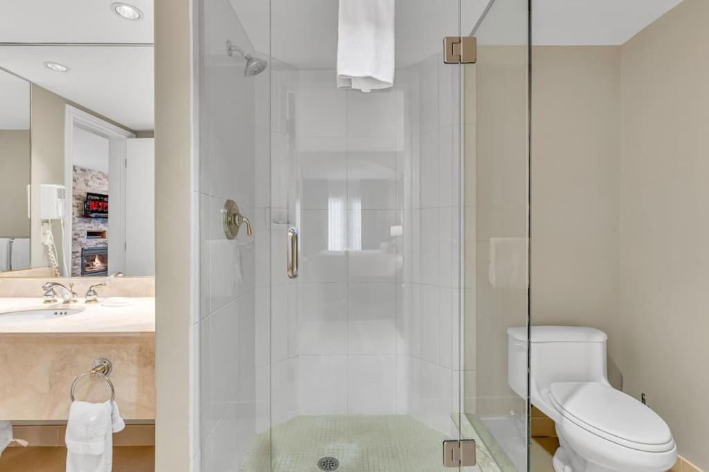 Cozy Getaway with Resort Perks