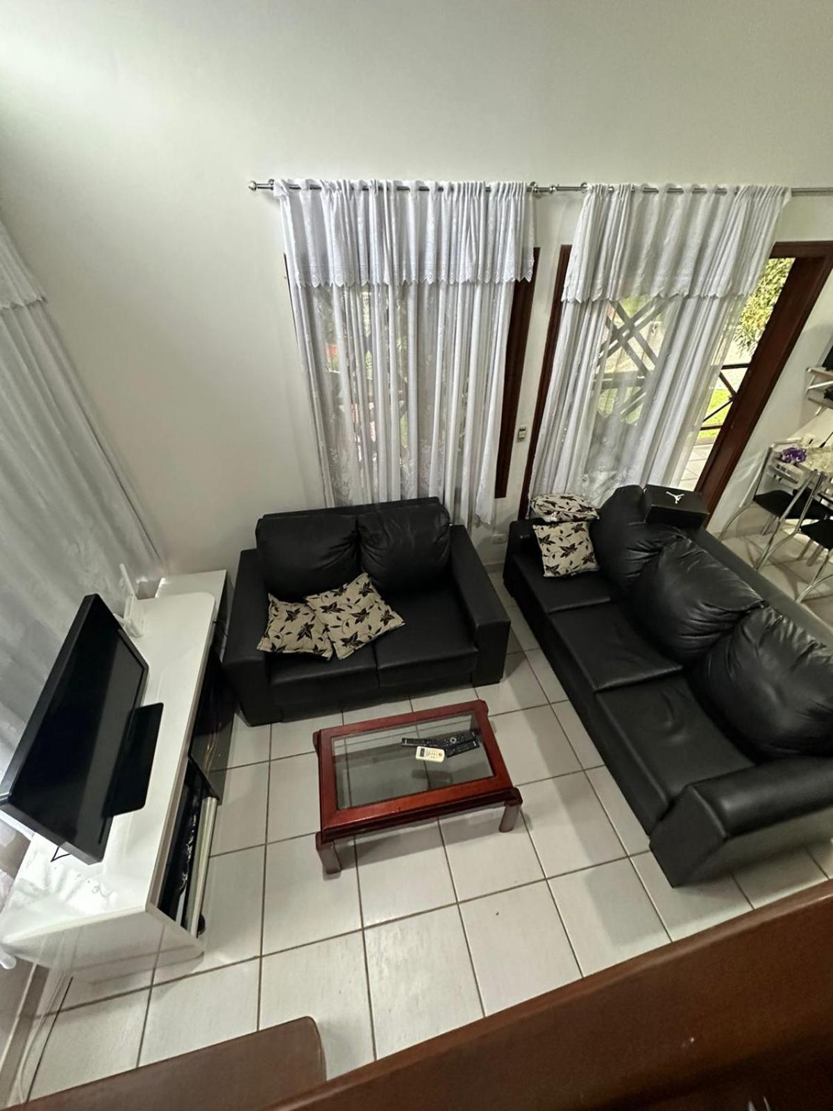 Flat f12 canto do mar