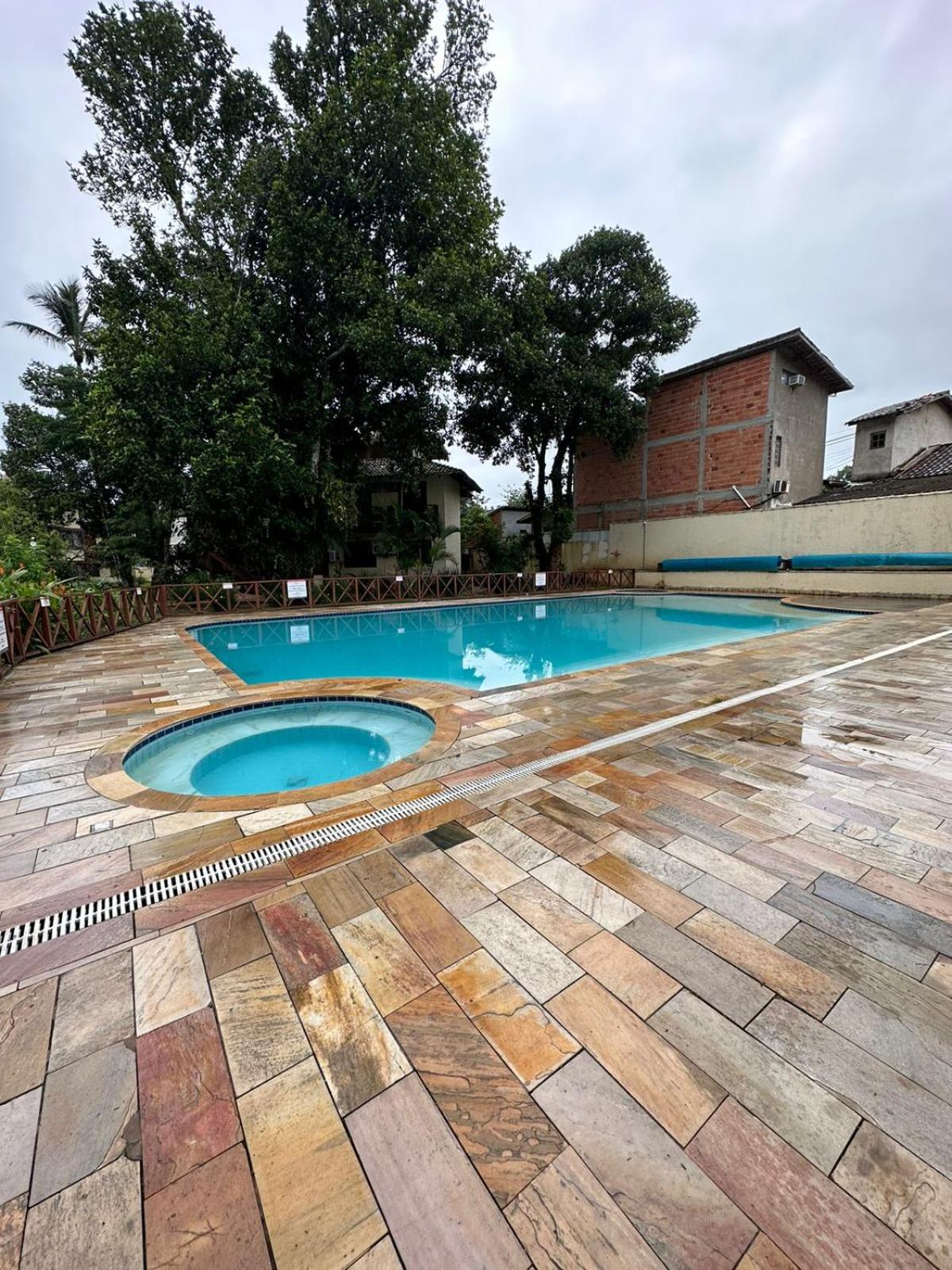 Flat f12 canto do mar