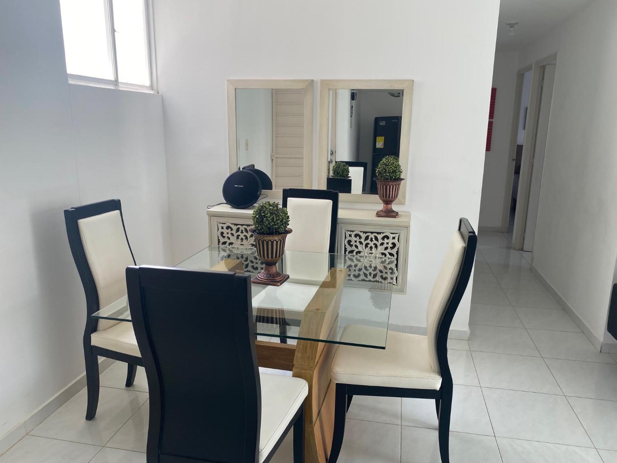Apartamento Amoblado 3 Habitaciones en Conjunto