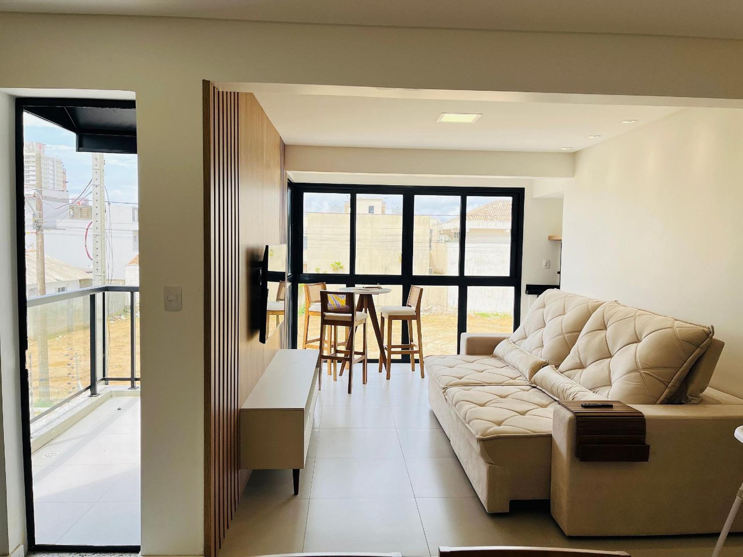 Incrível apartamento à 200m da praia
