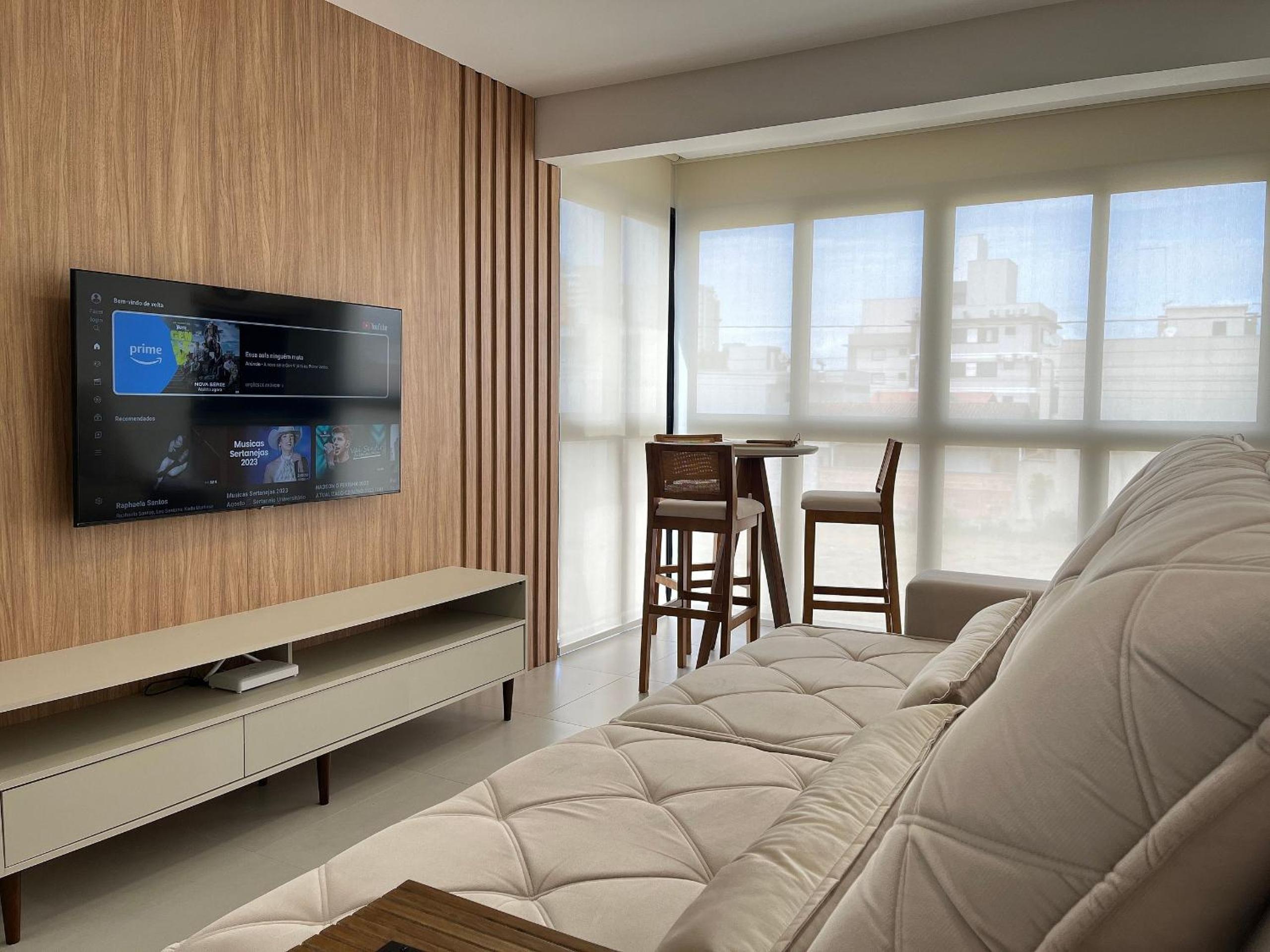 Incrível apartamento à 200m da praia