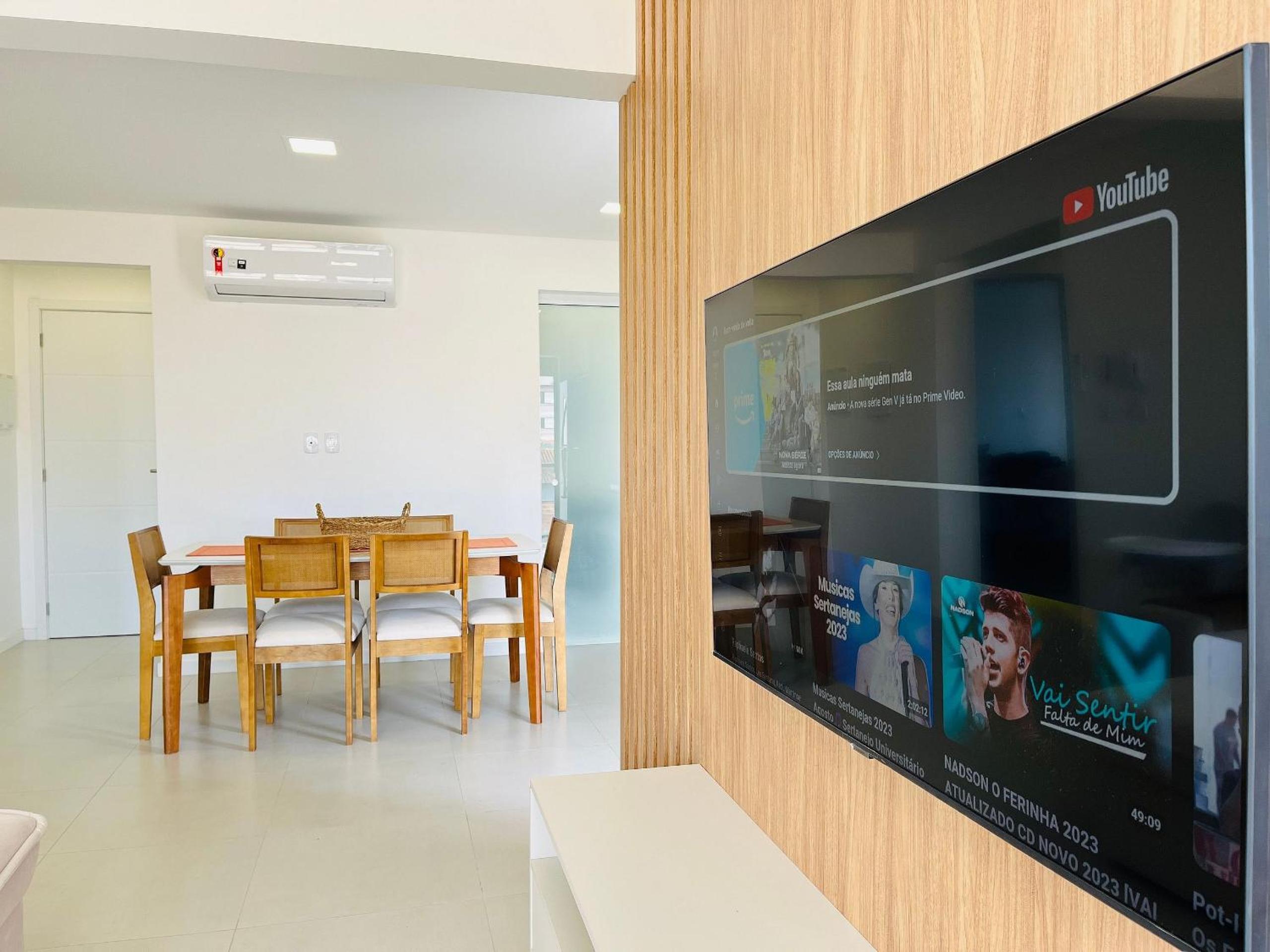 Incrível apartamento à 200m da praia