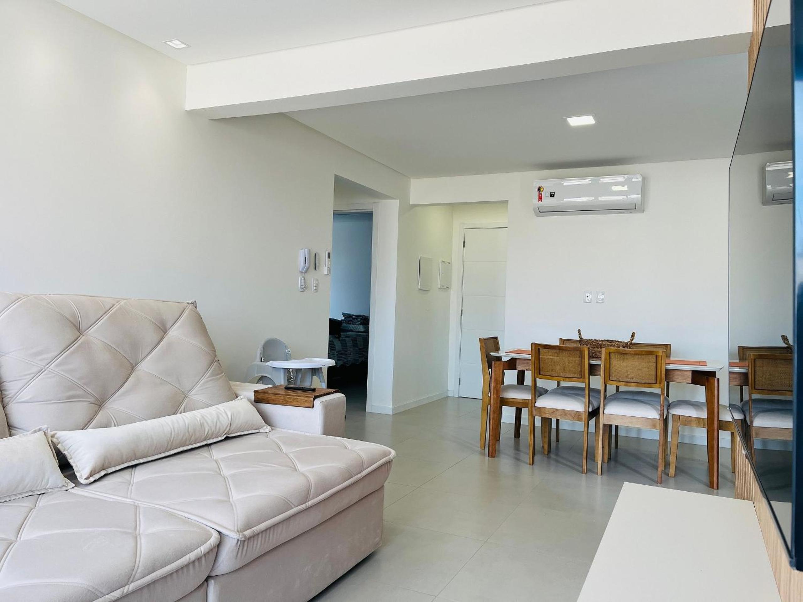 Incrível apartamento à 200m da praia