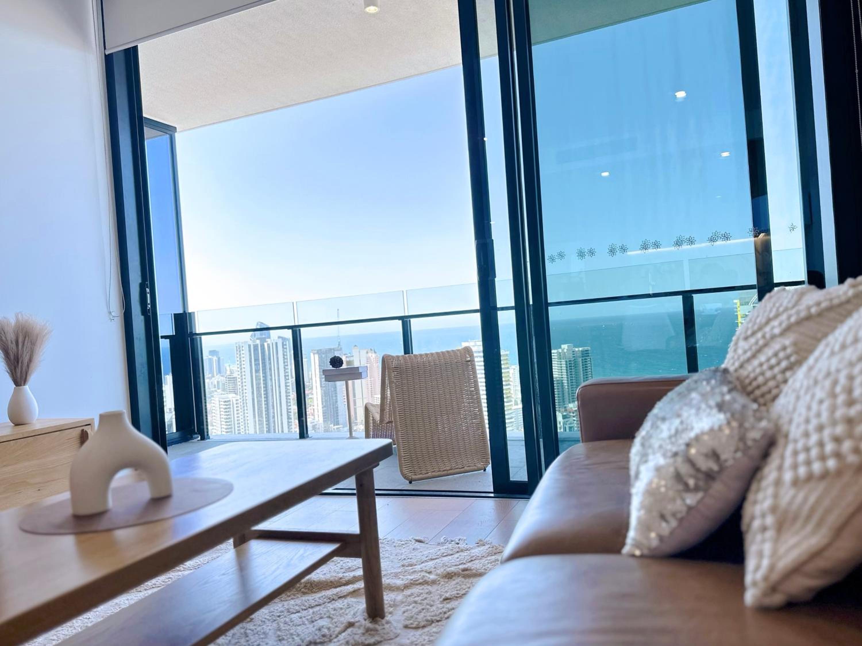 Oceanview Paradise 2Beds Apt at Casino FreeParking