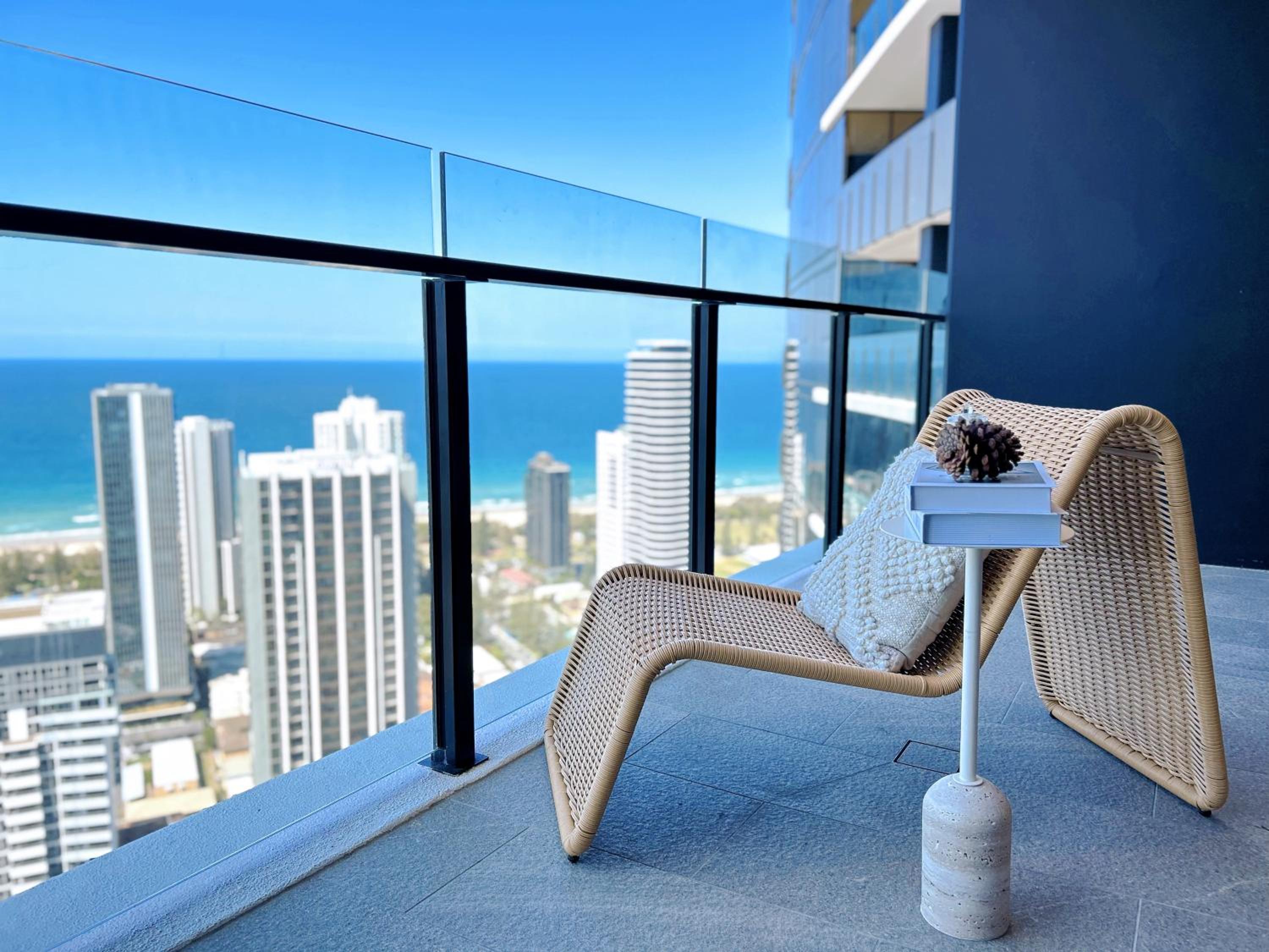 Oceanview Paradise 2Beds Apt at Casino FreeParking
