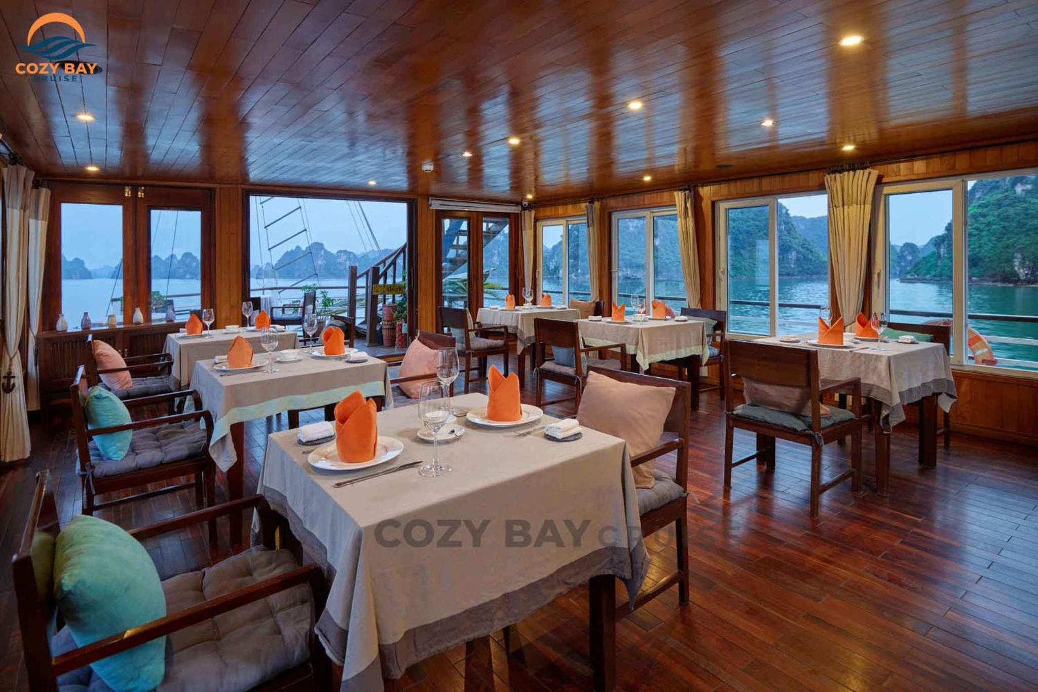 Minh Hằng Cruise view 4