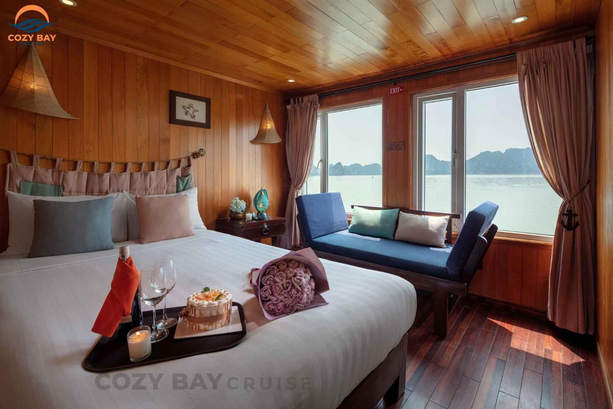 Minh Hằng Cruise view 2