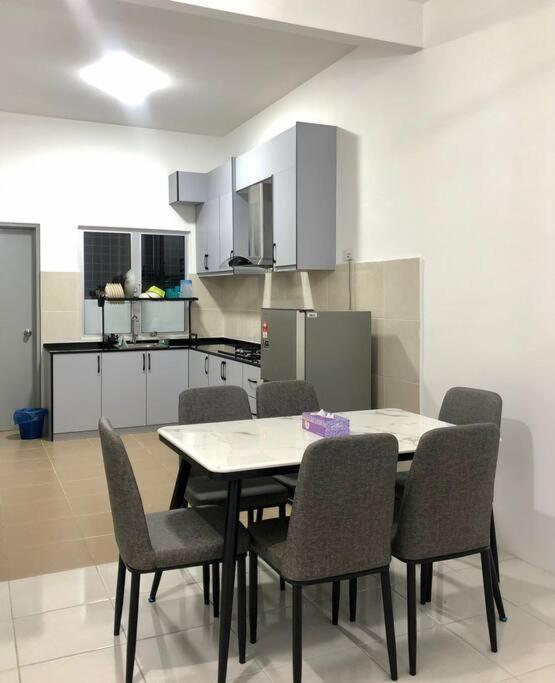Salak Cemara Homestay Klia/Klia2 photo 8