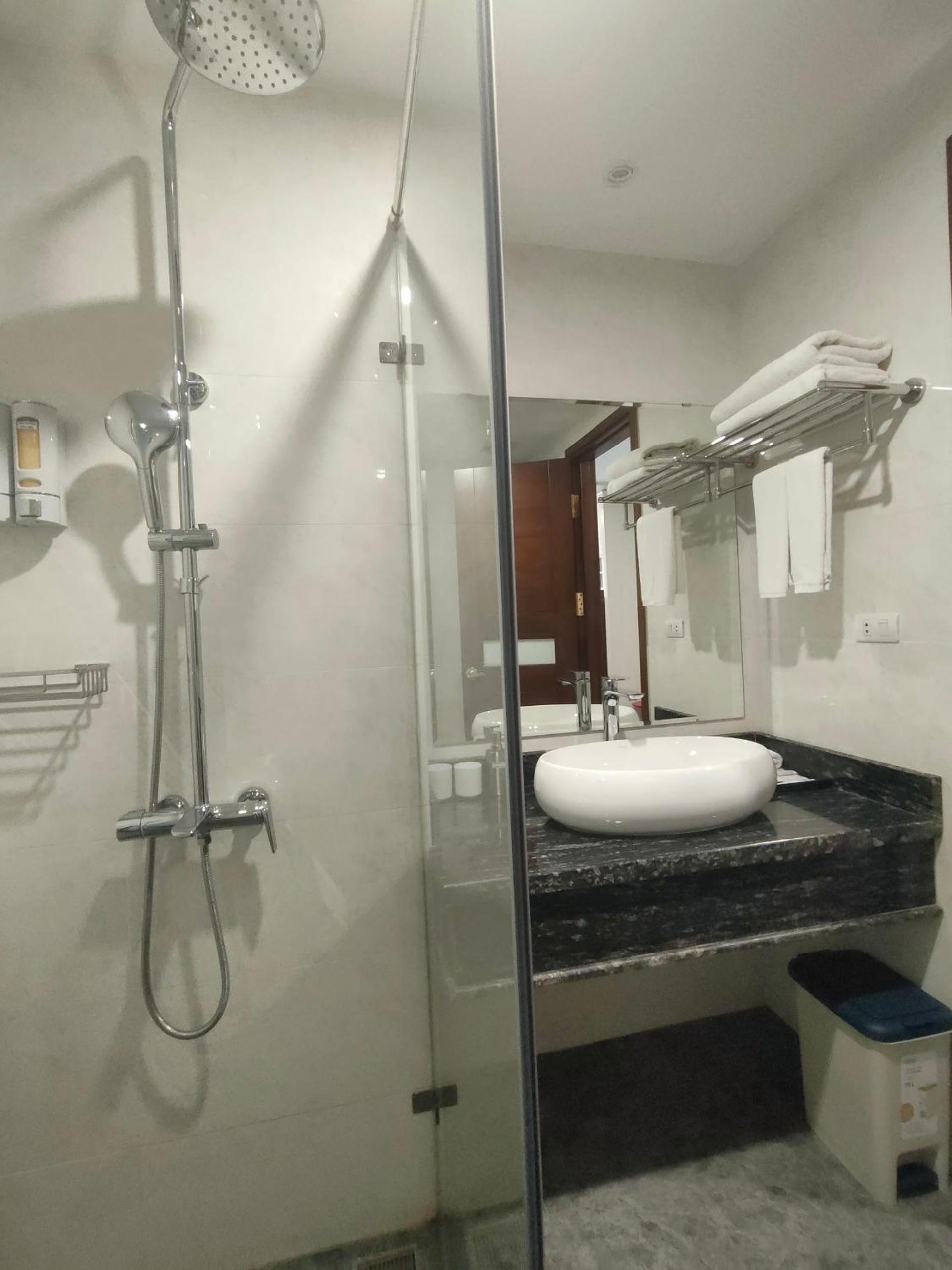 Branda Apartment & Hotel