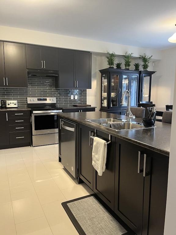 Spacious,comfy house,less than 15 mins to Niagara Falls