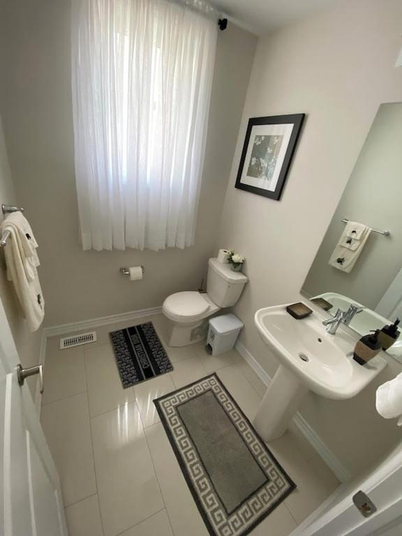 Spacious,comfy house,less than 15 mins to Niagara Falls