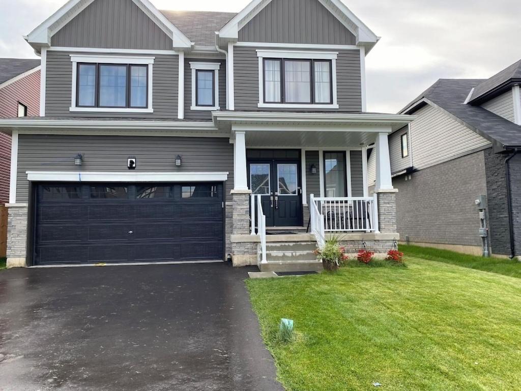 Spacious,comfy house,less than 15 mins to Niagara Falls