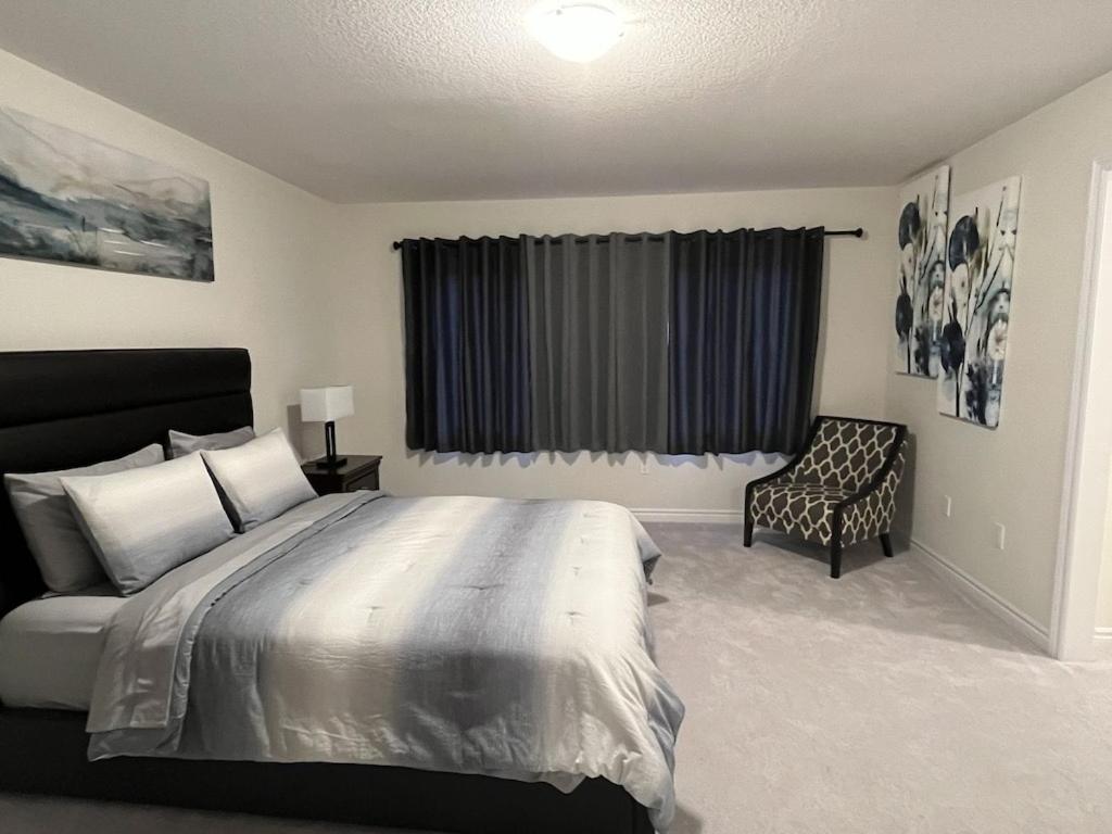 Spacious,comfy house,less than 15 mins to Niagara Falls