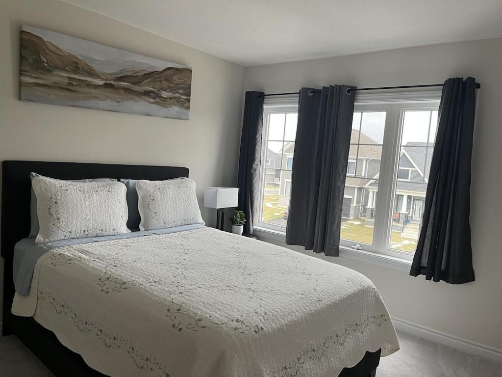Spacious,comfy house,less than 15 mins to Niagara Falls