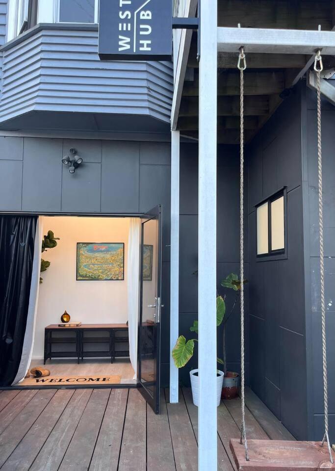 WEST HUB. Private Infrared Sauna near city & much more! New purpose built loft style!