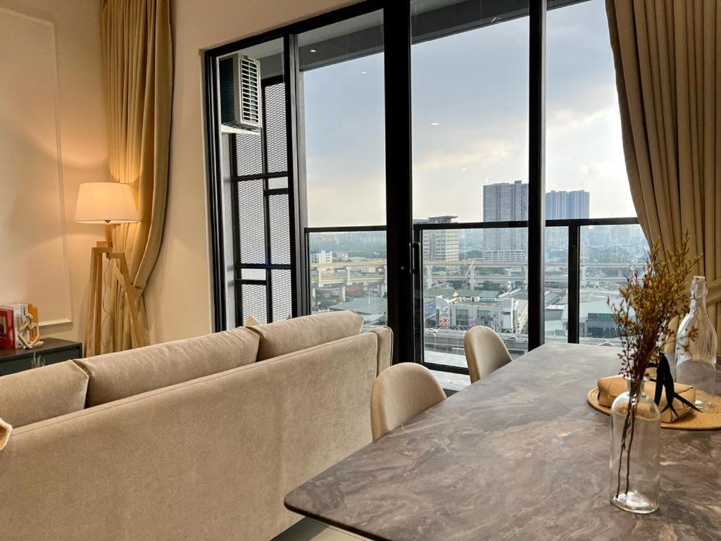 KLCity & KLCC View Modern Style 2R2B - 6 pax