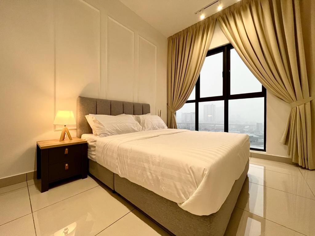 KLCity & KLCC View Modern Style 2R2B - 6 pax