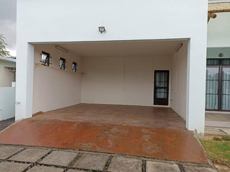 Peaceful house and environment