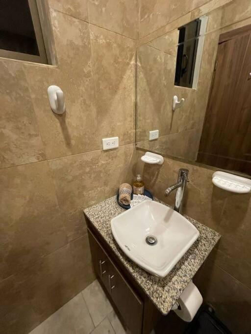 Hermoso departamento con piscina en la playa