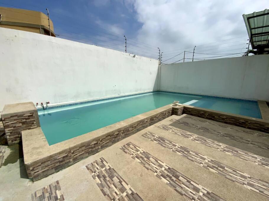 Hermoso departamento con piscina en la playa
